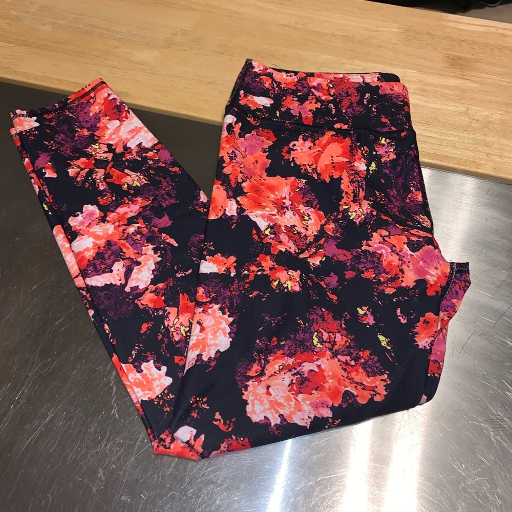 Barely worn fabletics leggings XL EUC